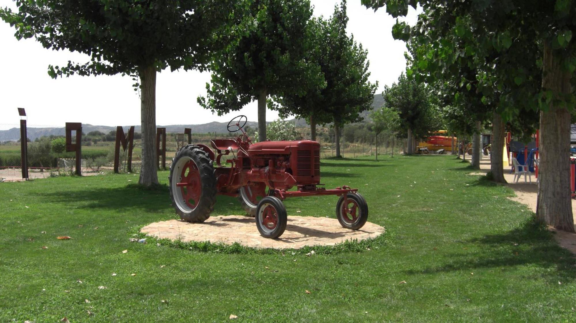 La Noguera Camping Sant Llorenç de Montgai Exterior foto