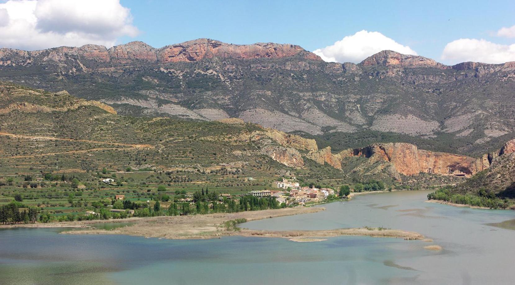 La Noguera Camping Sant Llorenç de Montgai Exterior foto