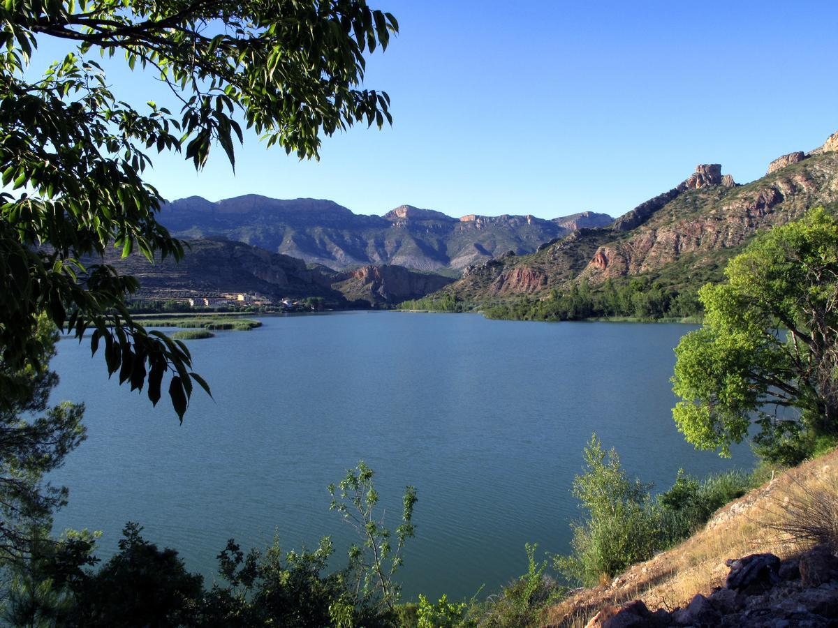 La Noguera Camping Sant Llorenç de Montgai Exterior foto